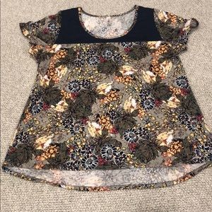 LuLaRoe Tops - Lularoe Classic T LuLaRoe Tops - Lularoe Classic T